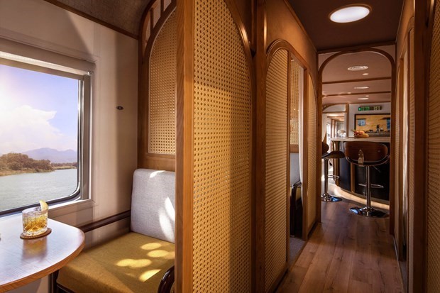 Inside The Vietage, a luxurious tourist railway carriage of the Vietnam Railways Corporation (Source: danangfantasticity)