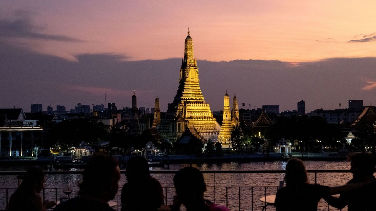 Nhiều khảo sát đánh giá Bangkok (Thái Lan) thuộc top các thành phố du lịch được tìm kiếm nhiều nhất