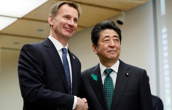 Thủ tướng Nhật Bản mong Anh kiểm soát hệ quả Brexit