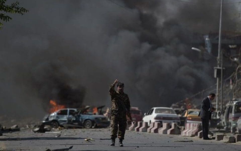 danh bom khu ngoai giao o kabul hon 400 nguoi thuong vong