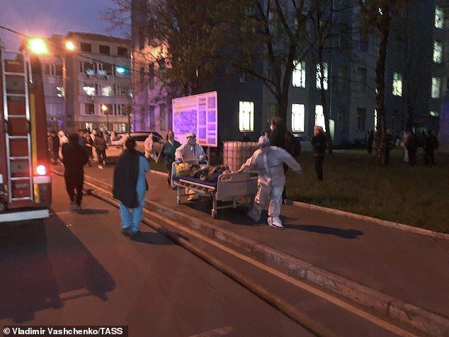 Nga: Cháy bệnh viện điều trị Covid-19 ở Moscow, 300 người phải sơ tán