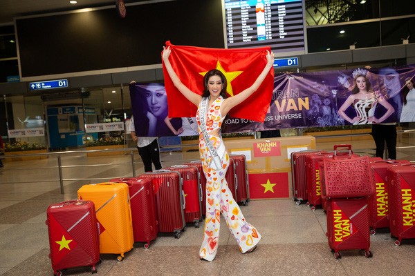 Những hình ảnh đầu tiên của Hoa hậu Khánh Vân, đại diện Việt Nam tham gia Hoa hậu Hoàn Vũ Thế giới tại Mỹ