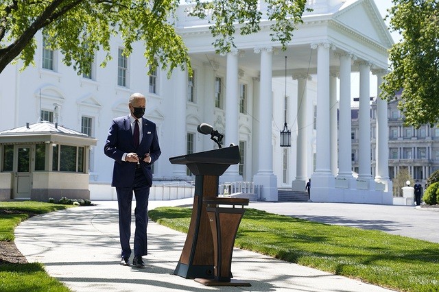Tổng thống Biden tại Nhà Trắng (Ảnh: AP).
