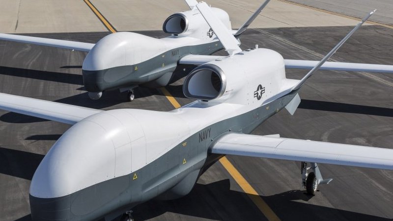 Mỹ lần đầu tiên triển khai UAV trinh sát không người lái MQ-4C Triton đến Nhật Bản