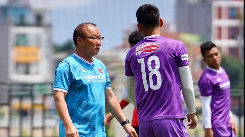 SEA Games 31: HLV Park nghiêm khắc rèn quân, nhắc nhở nhiều cầu thủ U23 Việt Nam