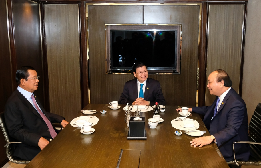 Thủ tướng gặp lãnh đạo các nước và Tổng Thư ký ASEAN
