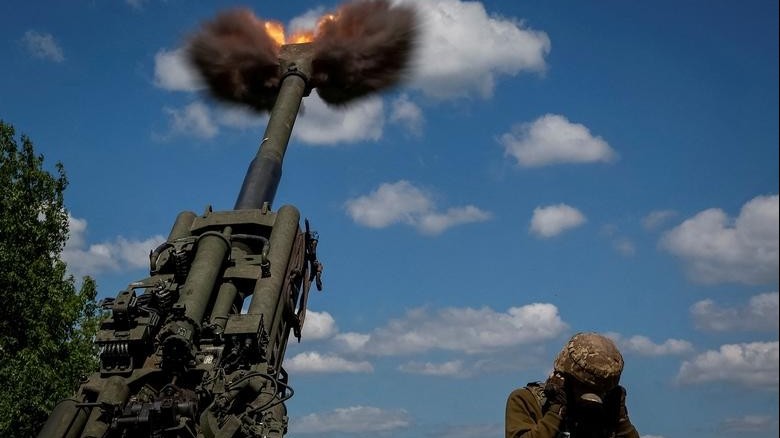 Ảnh ấn tượng tuần (6-12/6): Xung đột Nga-Ukraine, bắn siêu lựu pháo Mỹ M777 ở Donetsk, Tổng thống Zelensky nói về trận quyết định số phận Donbass