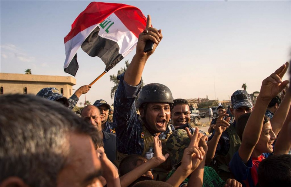 Anh, Mỹ hoan nghênh chiến thắng của Iraq, cảnh báo IS vẫn là mối đe dọa