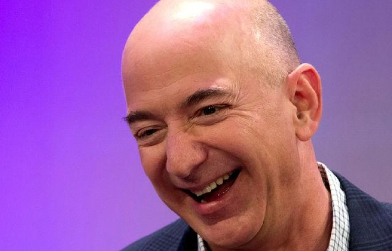 Forbes: Nhà sáng lập Amazon trở thành người giàu nhất thế giới