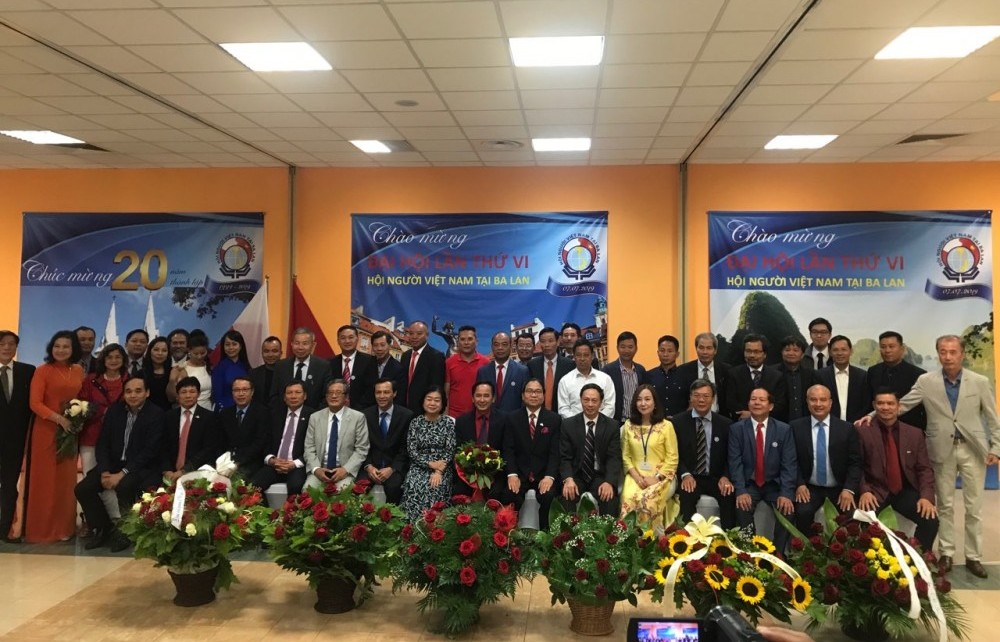 Hội người Việt Nam tại Ba Lan kỷ niệm 20 năm thành lập