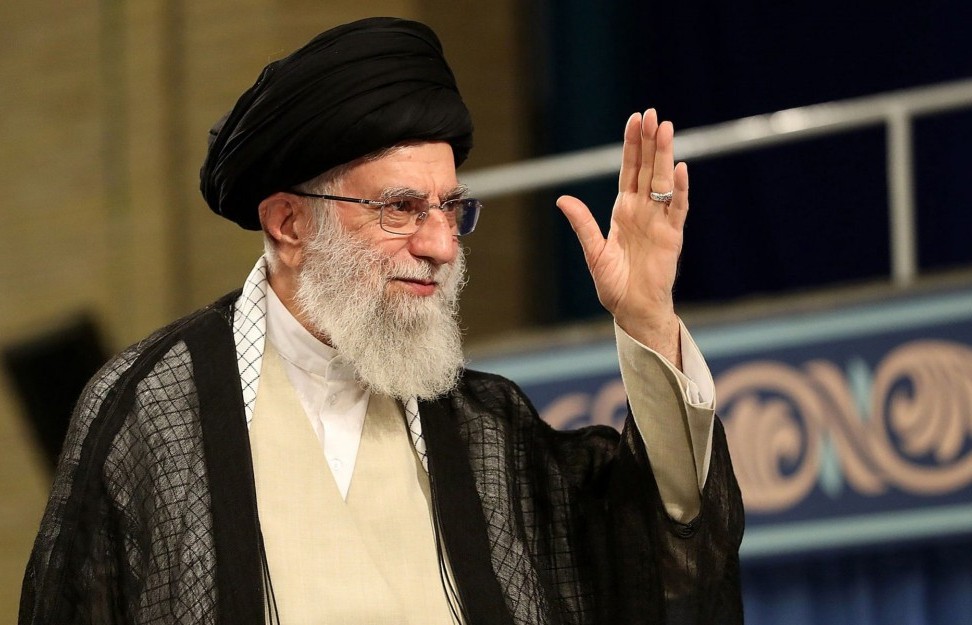 Đại giáo chủ Iran: Tehran sẽ đáp trả mạnh mẽ vụ tàu chở dầu bị Anh bắt giữ 
