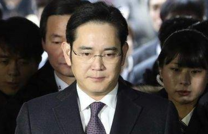 Phó Chủ tịch Samsung bị đề nghị mức án 12 năm tù giam