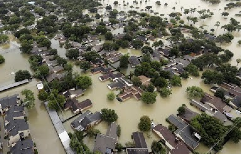 Mỹ: Thành phố Houston giới nghiêm vào ban đêm sau bão Harvey