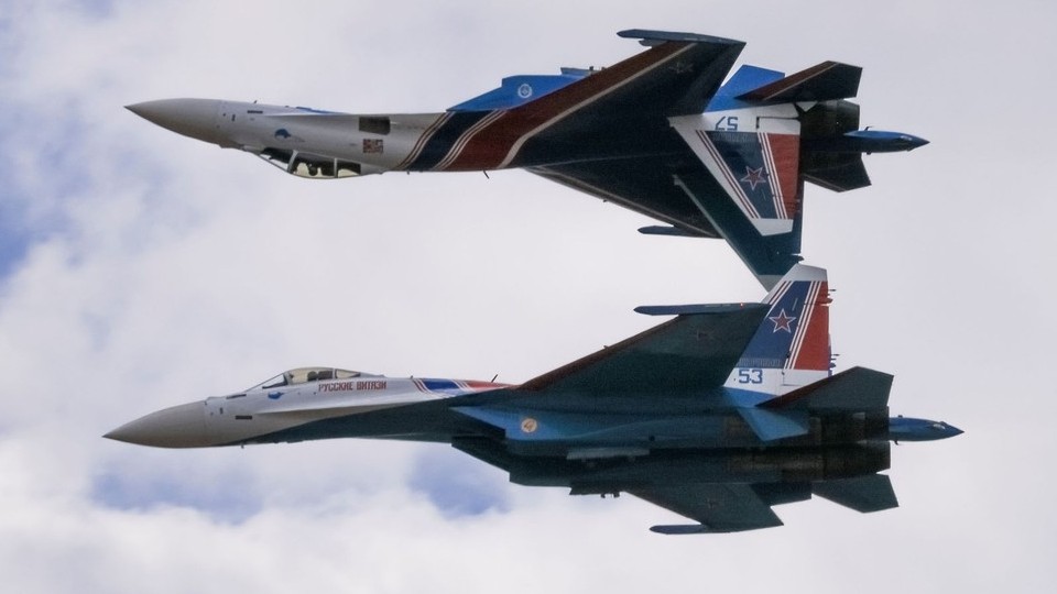 Romania: Sukhoi Su-35 của Nga chặn máy bay Ba Lan trên Biển Đen