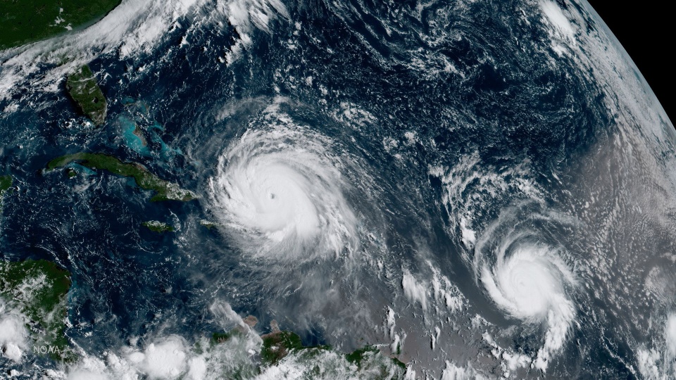 Mỹ và Mexico chuẩn bị ứng phó với những cơn bão mới