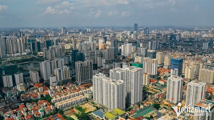 Bất động sản mới nhất: ‘Thủ phạm’ khiến giá chung cư Hà Nội tăng nóng, tòa tháp cao nhất Lào Cai có chủ mới, hậu kiểm thuế hồ sơ chuyển nhượng