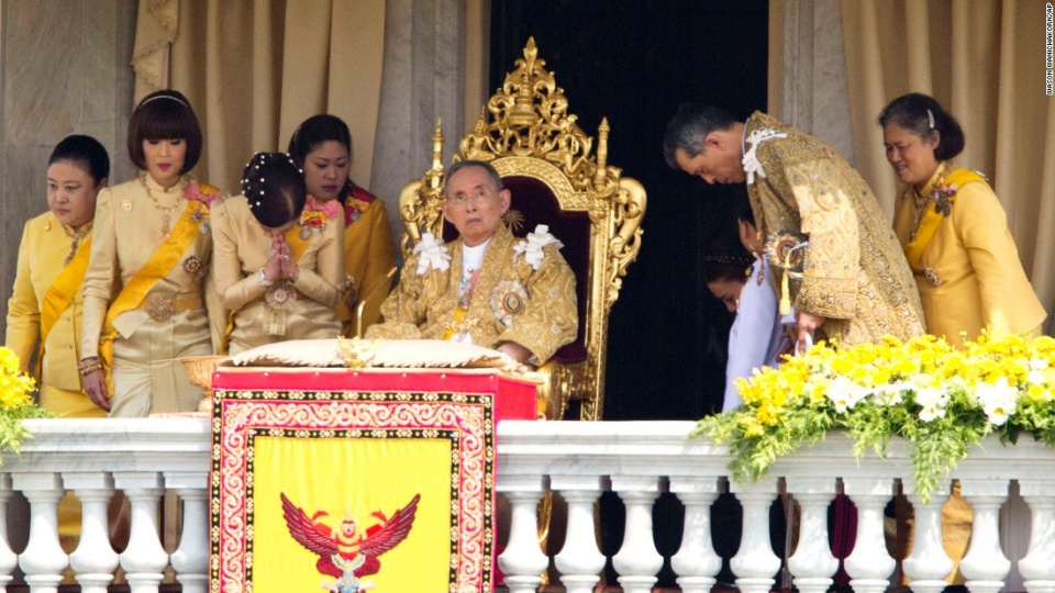 cuoc doi nha vua bhumibol adulyadej qua anh