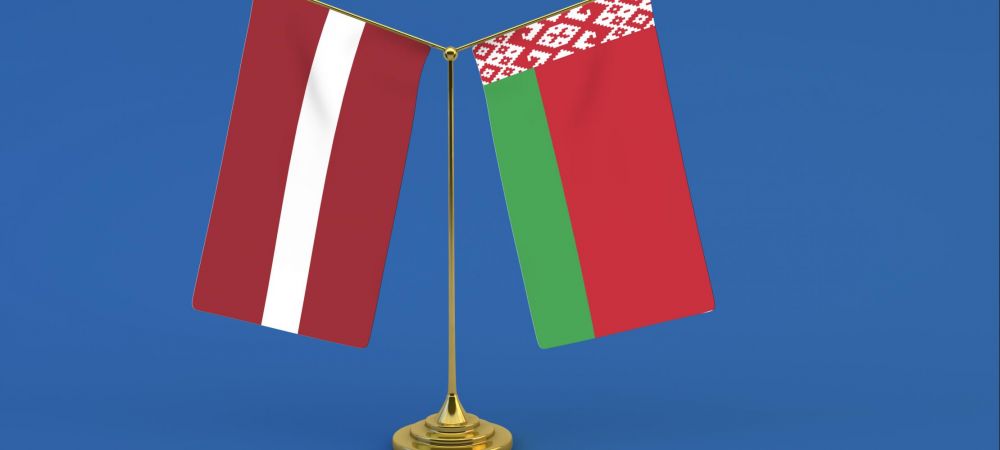 Nhất trí với Belarus, Litva và Ba Lan triệu hồi tạm thời các đại sứ