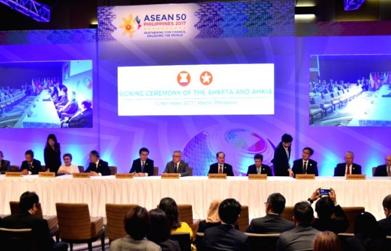 ASEAN ký các hiệp định thương mại và đầu tư với Hong Kong