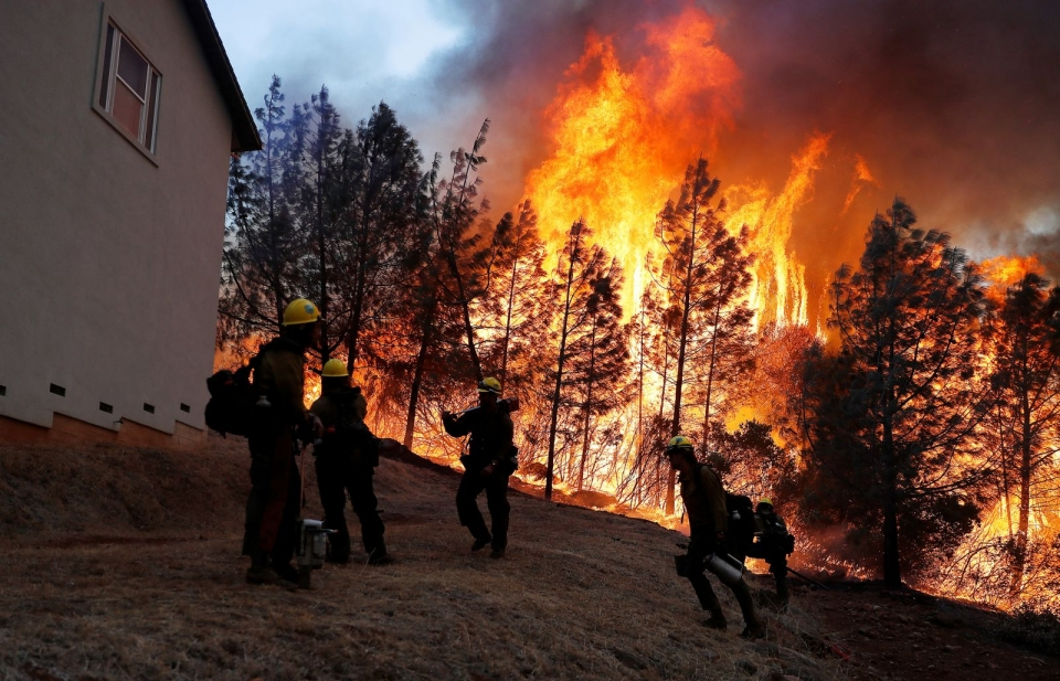 Mỹ: Hình ảnh “bão lửa” giận dữ càn quét bang California
