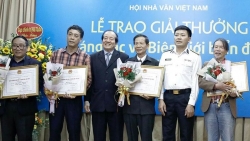 Hội Nhà văn Việt Nam trao Giải thưởng Sáng tác về biên giới, biển đảo