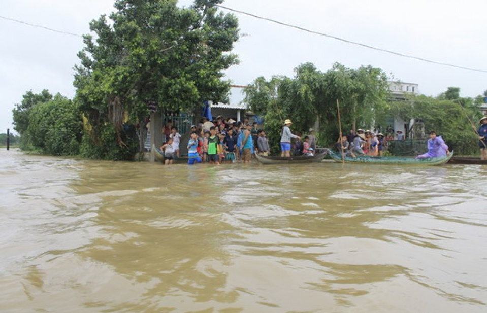 Hội người Việt tại Pháp gây quỹ hỗ trợ đồng bào vùng lũ lụt