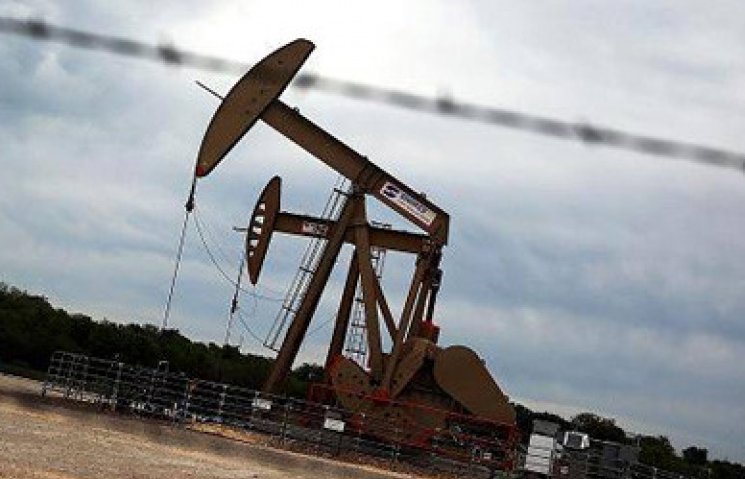 Giá dầu sụt giảm khi dự trữ dầu của Mỹ tăng