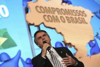 Tổng thống Brazil: Không có tiền án, công dân sẽ được mang súng