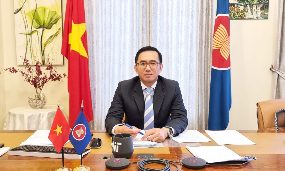 Tin tức ASEAN buổi sáng 09/12: Việt Nam chuyển giao chức Chủ tịch CPR cho Brunei; Campuchia đóng cửa trụ sở Bộ Nội vụ vì Covid-19