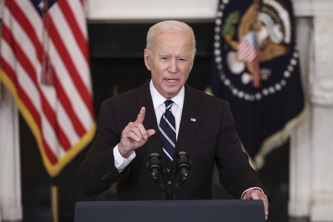 Tổng thống Biden: Chuỗi cung ứng của nước Mỹ rất mạnh, nhưng chỉ ông già Noel mới có thể hứa tặng quà đúng hạn