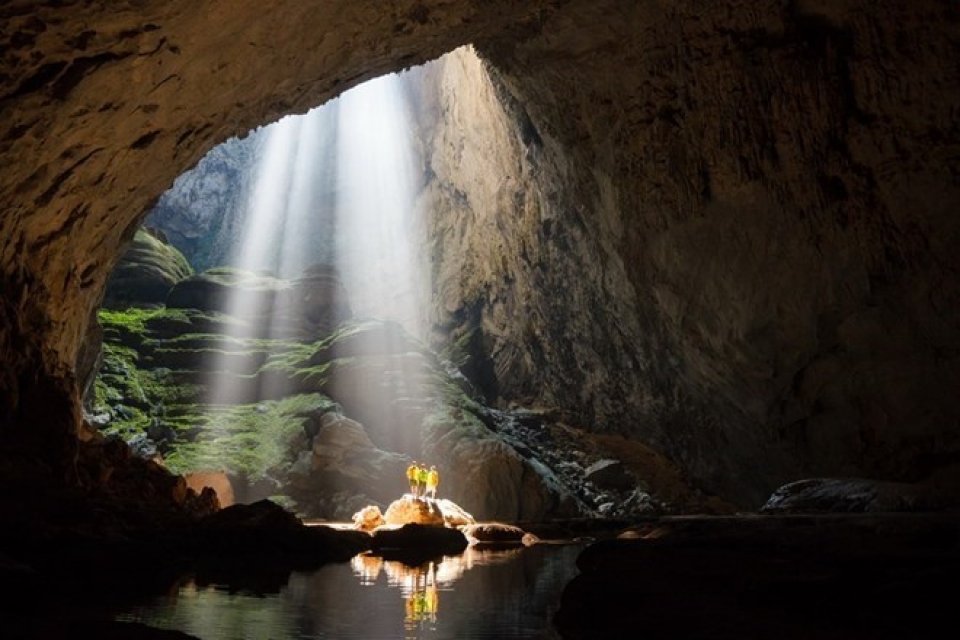 son doong cave alluring to both tourists and scientists