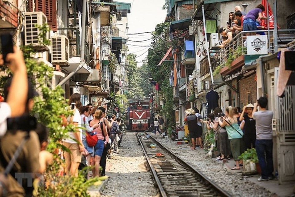 ha noi welcomes over 24 million tourists in january