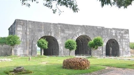 New artifacts unearthed at Ho Dynasty Citadel