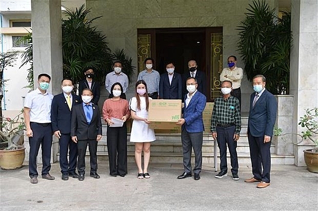 Embassy assists Vietnamese in Thailand in fighting COVID-19