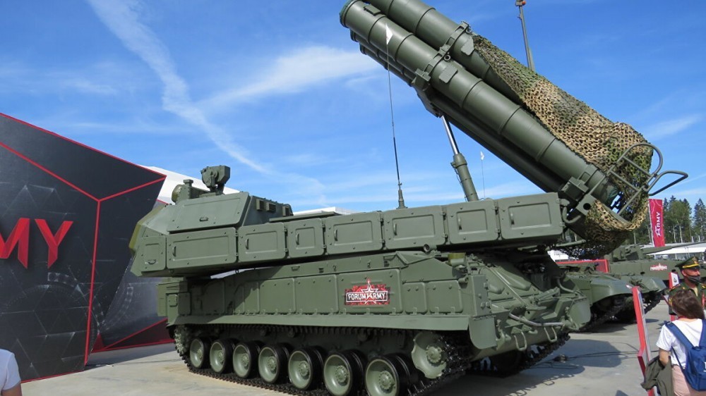 Quân đội Nga được trang bị tên lửa phòng không tối tân Buk-M3 và Buk-M2