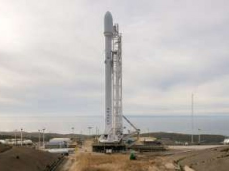 SpaceX hoãn phóng tên lửa Falcon 9