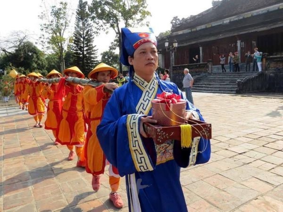 neu pole erected at hue imperial citadel to mark beginning of tet