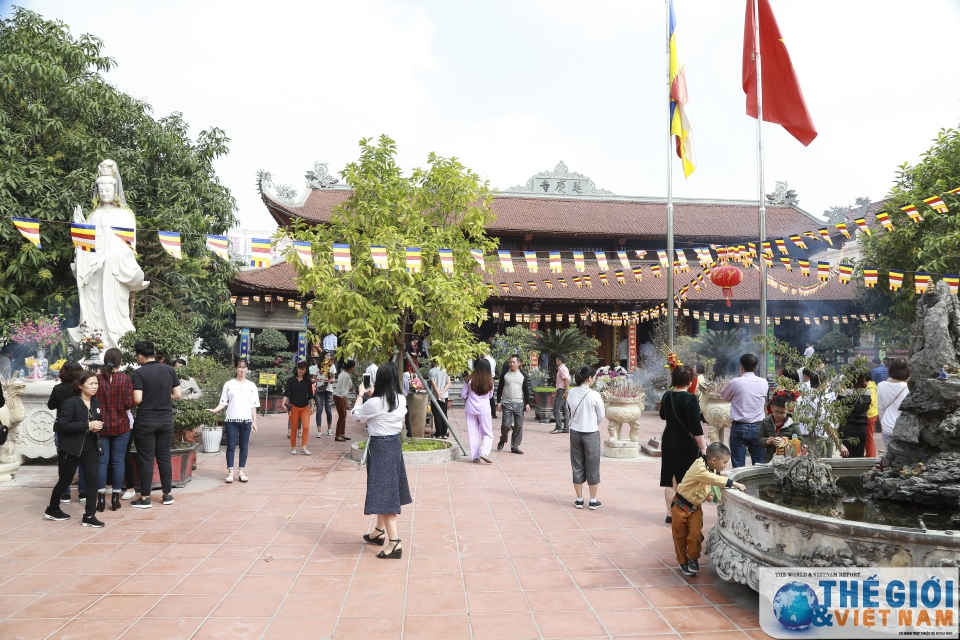 dinh bia ba diem hanh huong noi tieng phia tay nam ha noi
