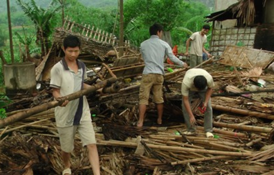Thanh Hóa: Khẩn trương khắc phục hậu quả do mưa đá kèm theo lốc xoáy