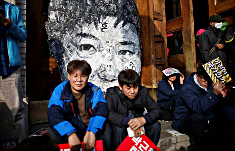 Bê bối chính trị tại Hàn Quốc: Thêm lãnh đạo doanh nghiệp bị thẩm vấn