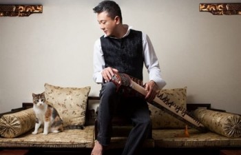 Vietnamese zither player nominated for IMA awards