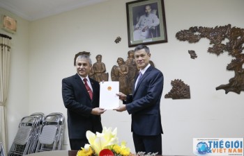 Trao giấy chấp thuận lãnh sự cho Tổng Lãnh sự Indonesia tại TP.HCM