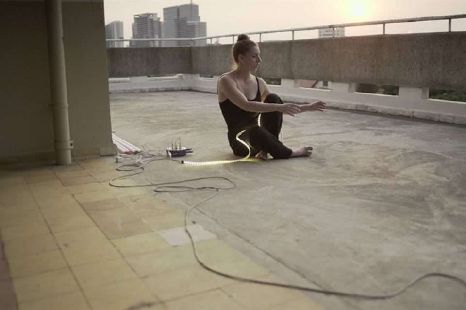 french artists to perform contemporary dance bleu neon