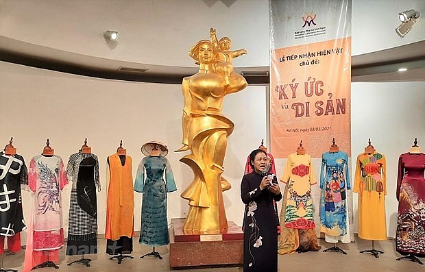 Ao dai needs official heritage recognition