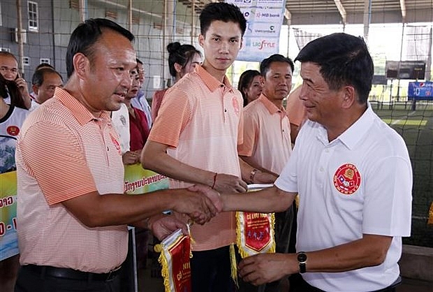 Sport tournament marks ties between Vietnamese, Lao public security forces