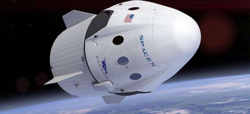 SpaceX thực hiện chuyến bay vũ trụ đầu tiên không có phi hành gia chuyên nghiệp
