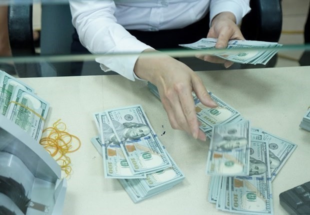 Reference exchange rate down 7 VND on August 8
