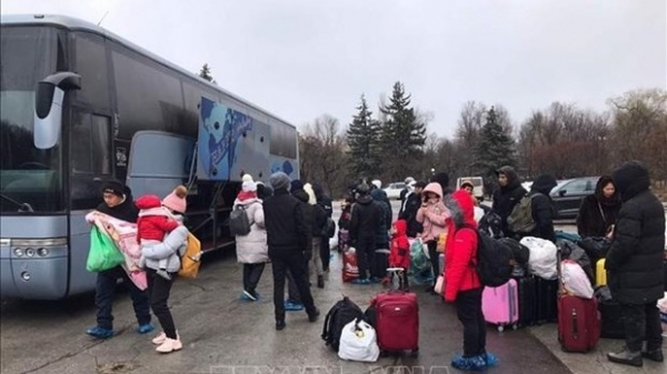 Embassy in Czech Republic working hard to support Vietnamese fleeing Ukraine