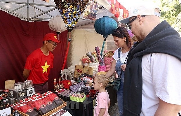 Vietnamese culture introduced at ASEAN Bazaar in Argentina