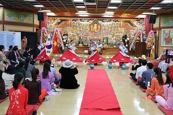 vietnamese buddhist association in rok looks towards homeland